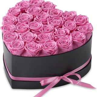 Rose immortali in confezione regalo a cuore