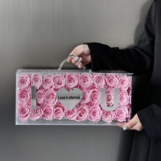 Ornamento in scatola acrilica con rosa