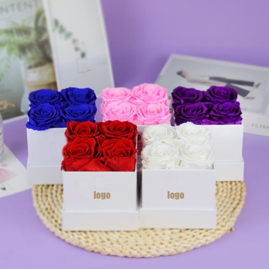 कस्टम ग्रेड-ए इटरनल रोज़ व्हाइट बॉक्स