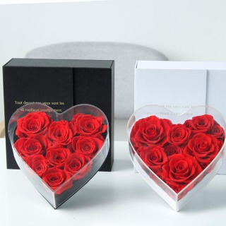 Scatola per rose eterne in acrilico trasparente a forma di cuore
