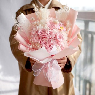 Mescolare il bouquet di fiori eterni