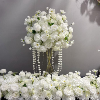 Romantica palla di fiori artificiali