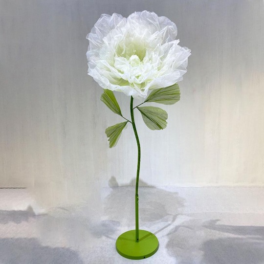 Decorazione di scena di fiori di carta gigante