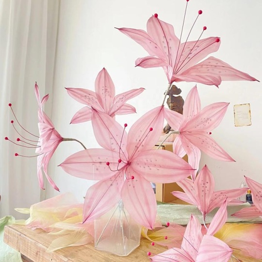 Fiori di gelsomino giganti per decorazioni nuziali