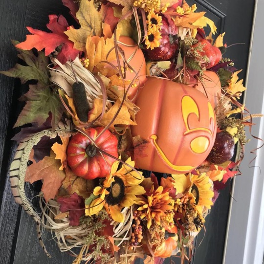 Decorazione per porta con ghirlanda di zucca fatta a mano di Halloween