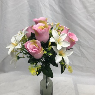 Bouquet di fiori funebri artificiali decorativi