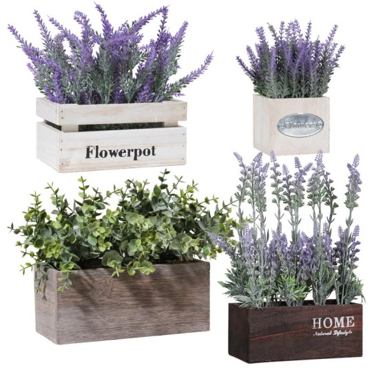 Decorazione di lavanda artificiale in vaso