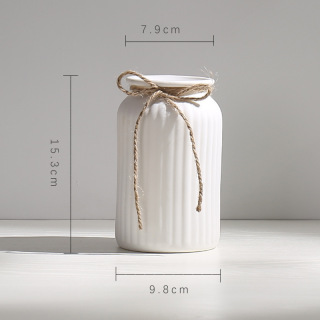 Vase de présentation de compositions florales en céramique