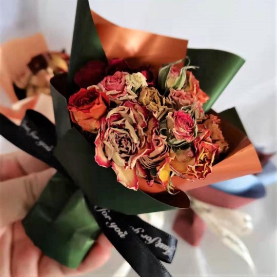 Mini bouquet di rose secche