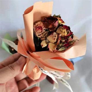 Mini bouquet di rose secche