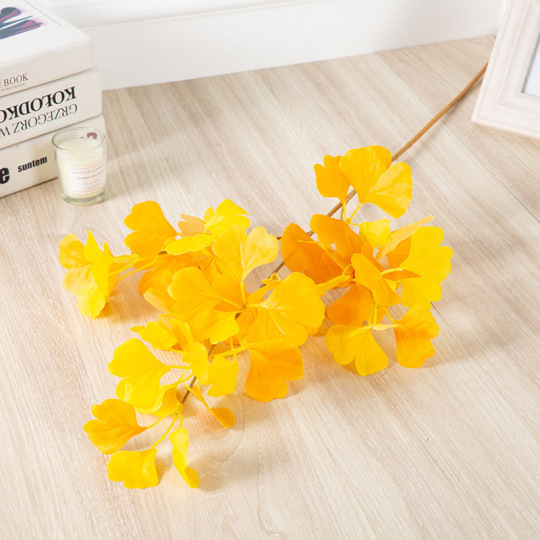 Штучна гілка листя гінкго