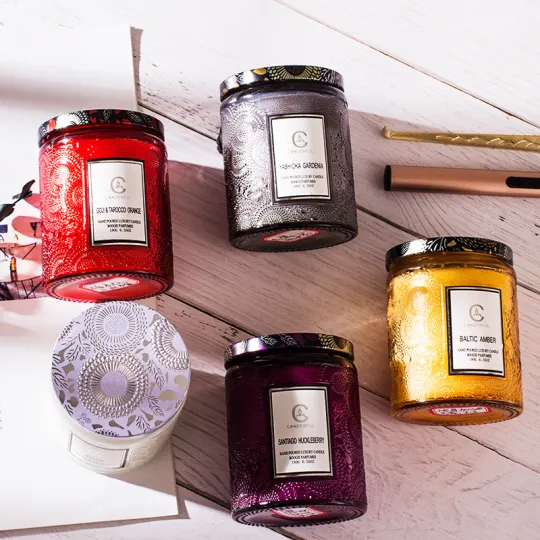 Bougie parfumée en verre à motif gaufré
