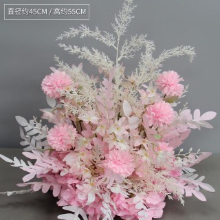 Decorazione con palline di fiori artificiali