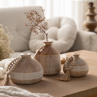 Ornements de vase en bois