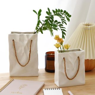 Vasi per piante in ceramica bianca a forma di sacchetto di carta irregolare - Set di 2 per la decorazione estetica della casa, perfetti per la tavola da pranzo,