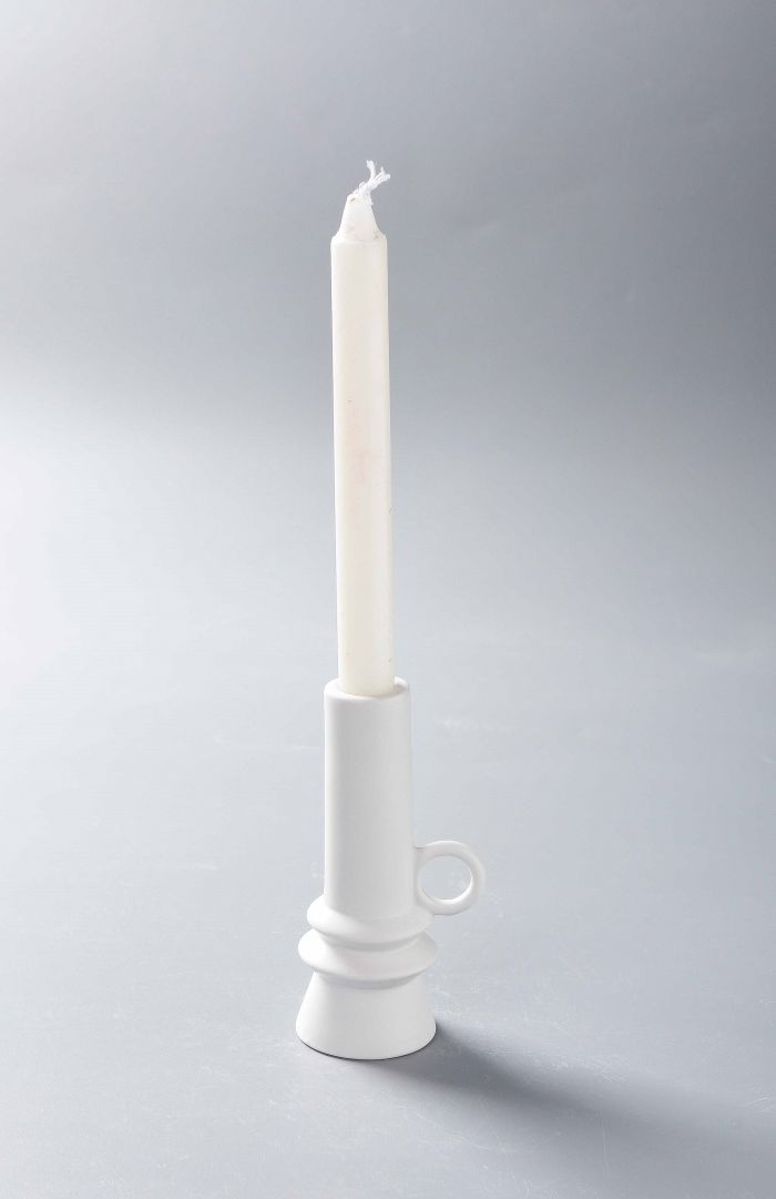 White candle holder Ceramic candle holder with handle