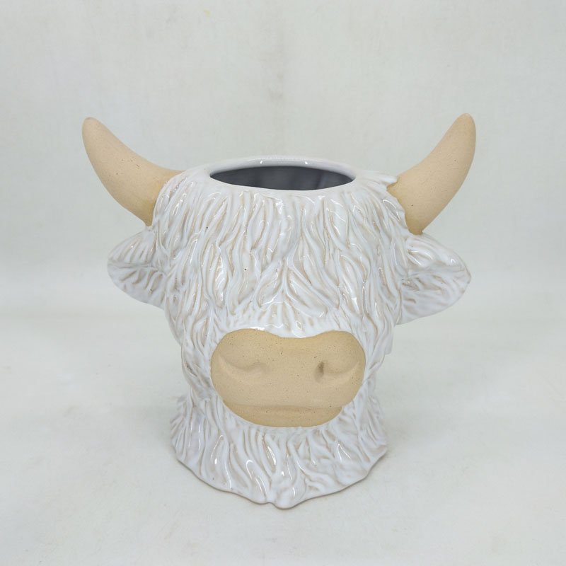 Ceramic Highland Cow Head Planter | Textured Fur Relief | Beige Horn Design | Cute Desk Decor