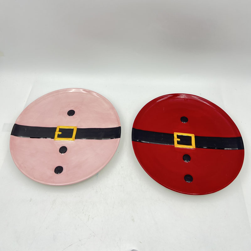 3D Embossed Santa Suit Ceramic Dinner Plate, Hand-Painted Christmas Belt & Buttons Decor Plate, Classic Red & Sweet Pink Festive Serving Plate