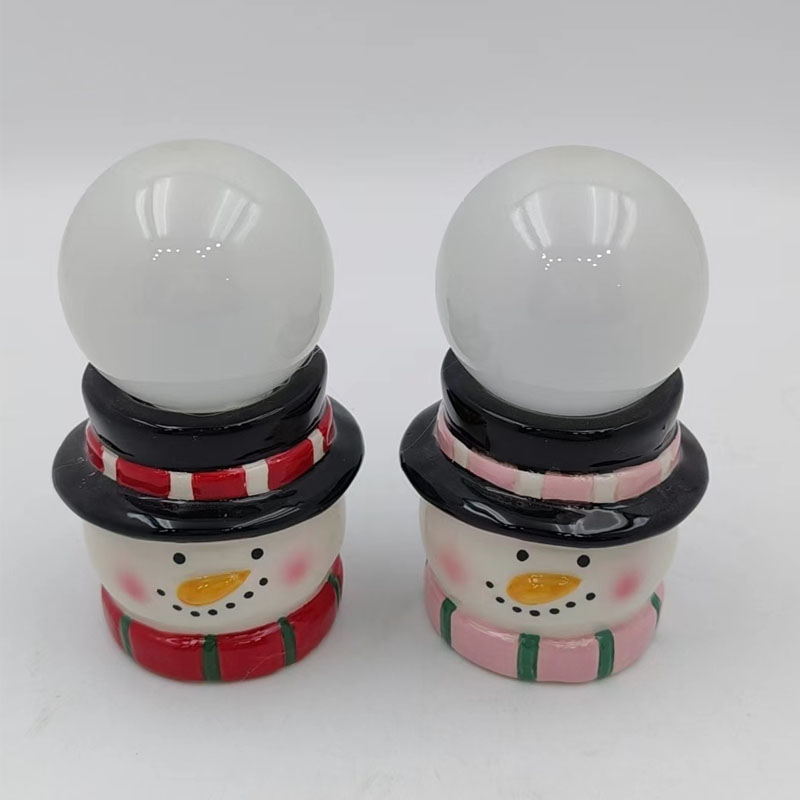 Fairy Tale Style Ceramic Snowman Night Light, Christmas Snowman Tabletop Atmosphere Lamp (Red Scarf / Pink Scarf)