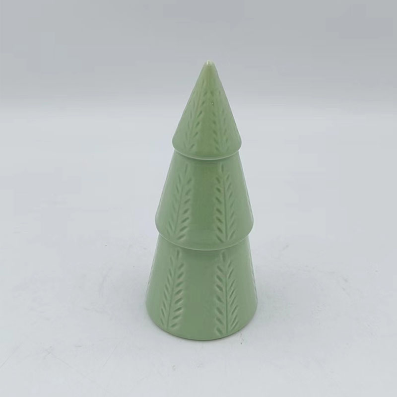Mint‑Green Stackable Ceramic Christmas Tree Figurine, Embossed Leaf Pattern, Farmhouse‑Style Holiday Tabletop Decor
