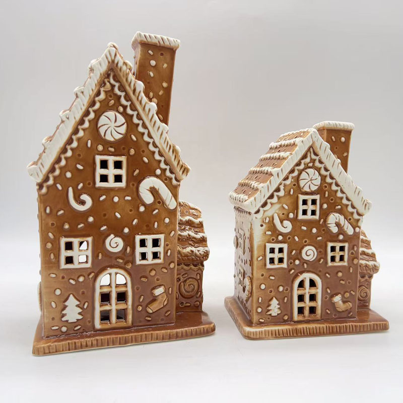 Ceramic Gingerbread House Figurine Set, Embossed Candy Cane & Stocking Detail, Hollow Cut‑out Windows, Vintage Christmas Tabletop Decor