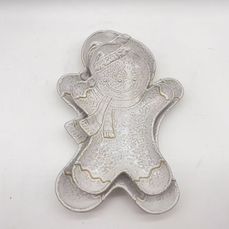 Vintage Distressed Ceramic Gingerbread Man Plate | Matte Textured Finish with Low-Saturation Edges | Creative Christmas Party Favor