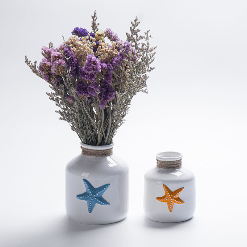 White Ceramic Vase Set, Dopamine‑Tone Starfish Relief Decoration, Nautical‑Style Tabletop Flower Container