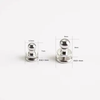 Nituri cu capac dublu metalic cu logo gravat de forma rotunda de 6 mm