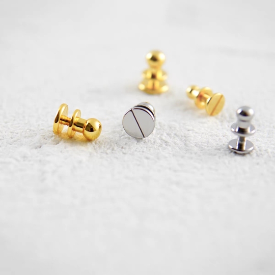 Rivets à double capuchon en métal de forme ronde de 6 mm avec logo gravé