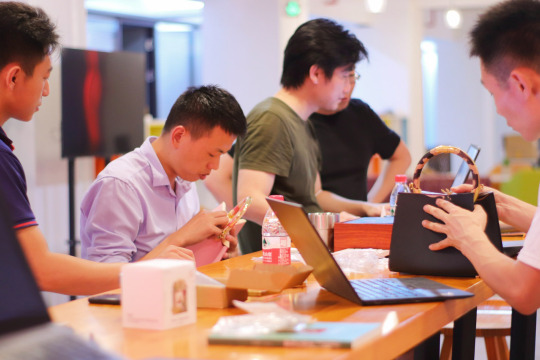 A gyári műszaki csapat döntő szerepe