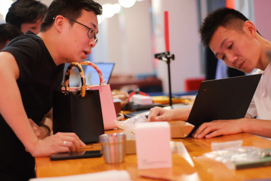 Az OEM és ODM szolgáltatásaink mögött álló Powerhouse tervezőcsapat