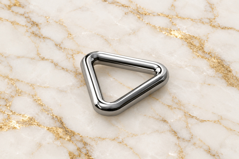 HEFT 585 Silver Tone Triangle Ring for Bags