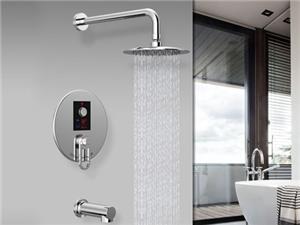 Преимущества встраиваемых настенных душевых кабин