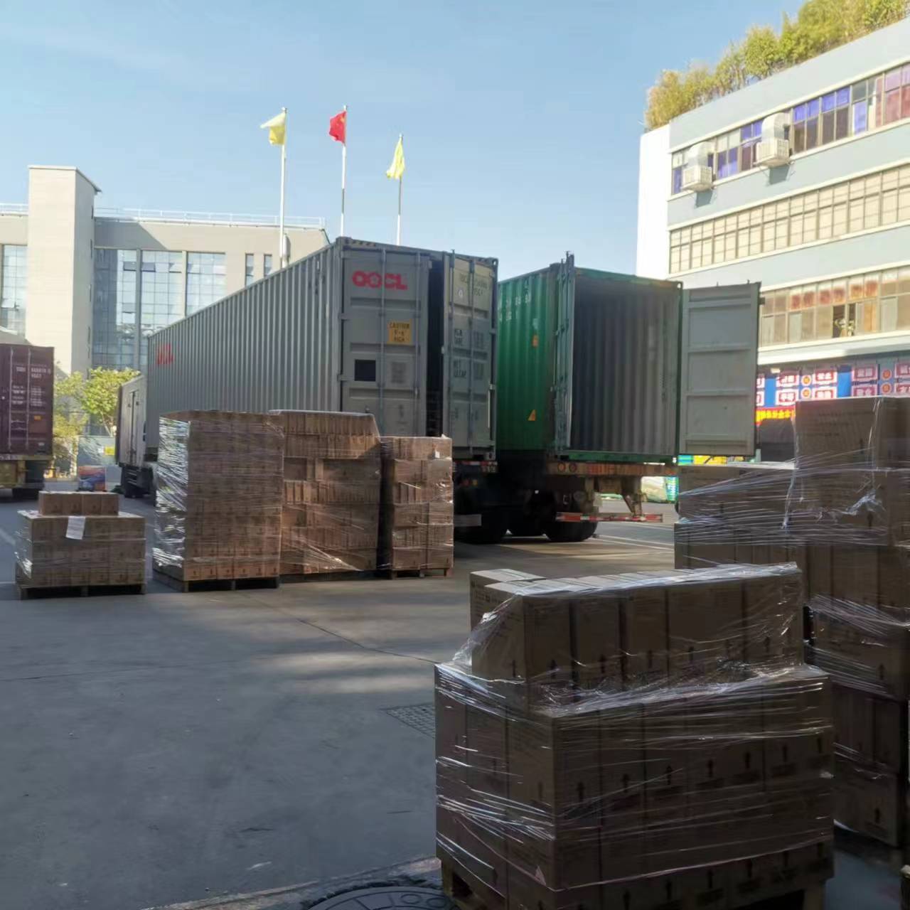 Загрузка контейнера