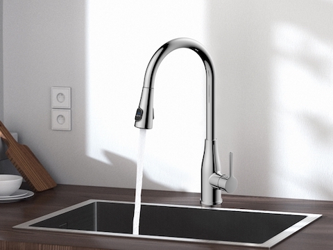 Recommended innovative multifunctional single handle pull-down faucet with digital display