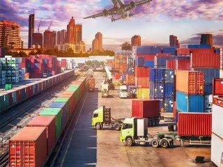 Międzynarodowy port żeglugowy Paranagua Port w południowej Brazylii wznowił działalność