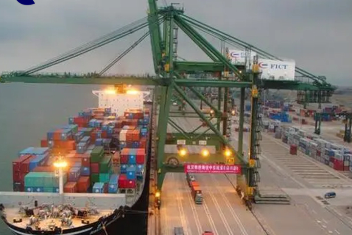 Xiamen Port welcomes the Mediterranean Southeast Asian route