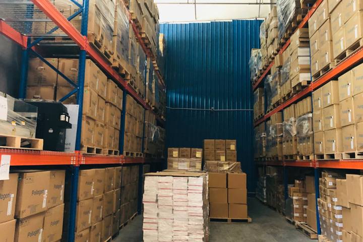 Why do international air freight samples still incur high import tariffs without commercial value labeling?
