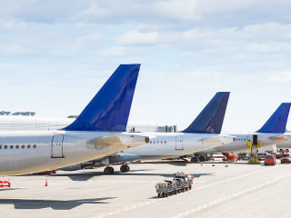 During the peak season, if there is an urgent replenishment needed, can one also apply for scarce air freight slots?