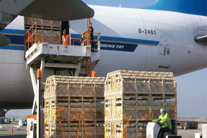 Errors in the classification of air freight items, and delays in customs clearance at the airport can lead to what serious consequences?