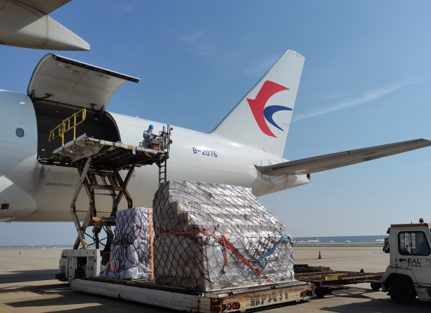 How to transport oversized and overweight goods by international air freight？
