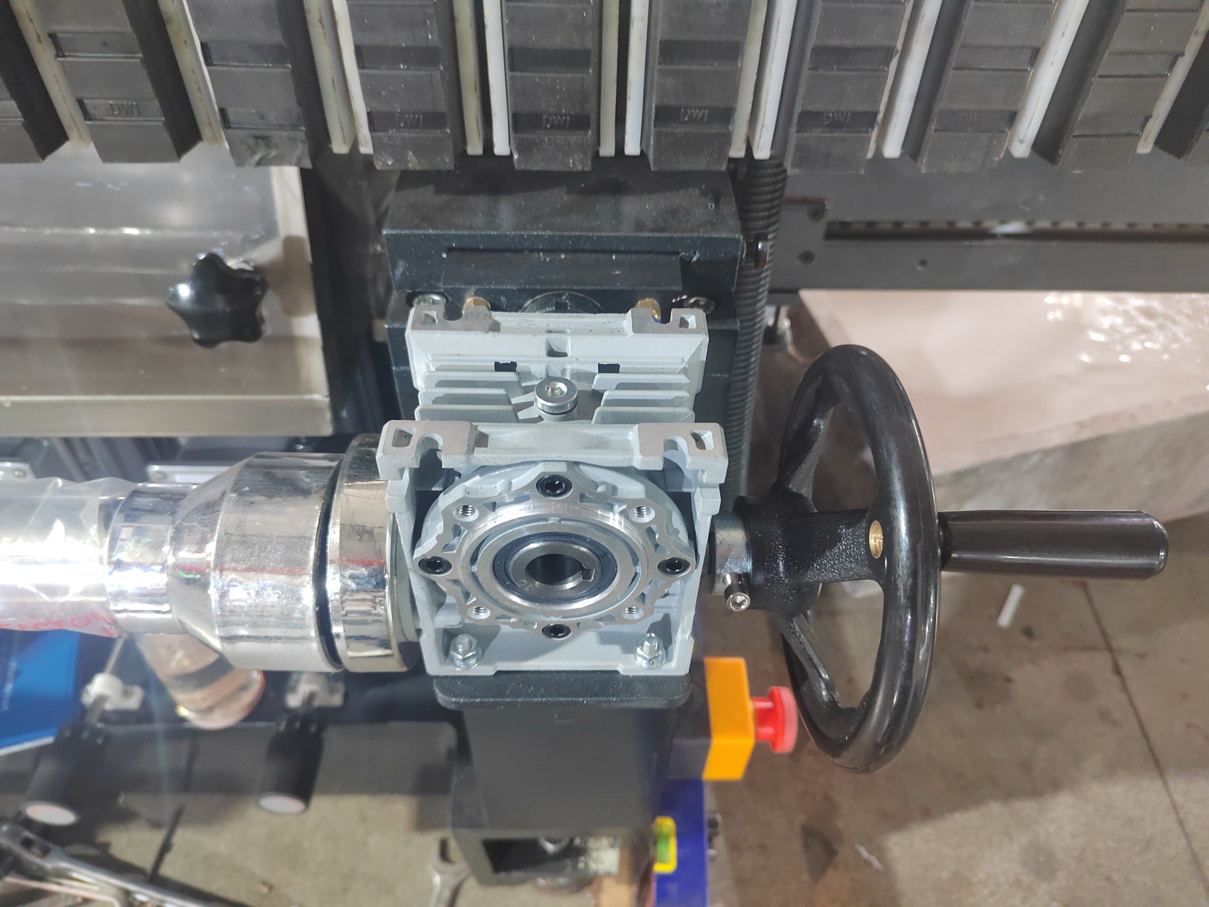 Glass Straight-line Bearing Machine