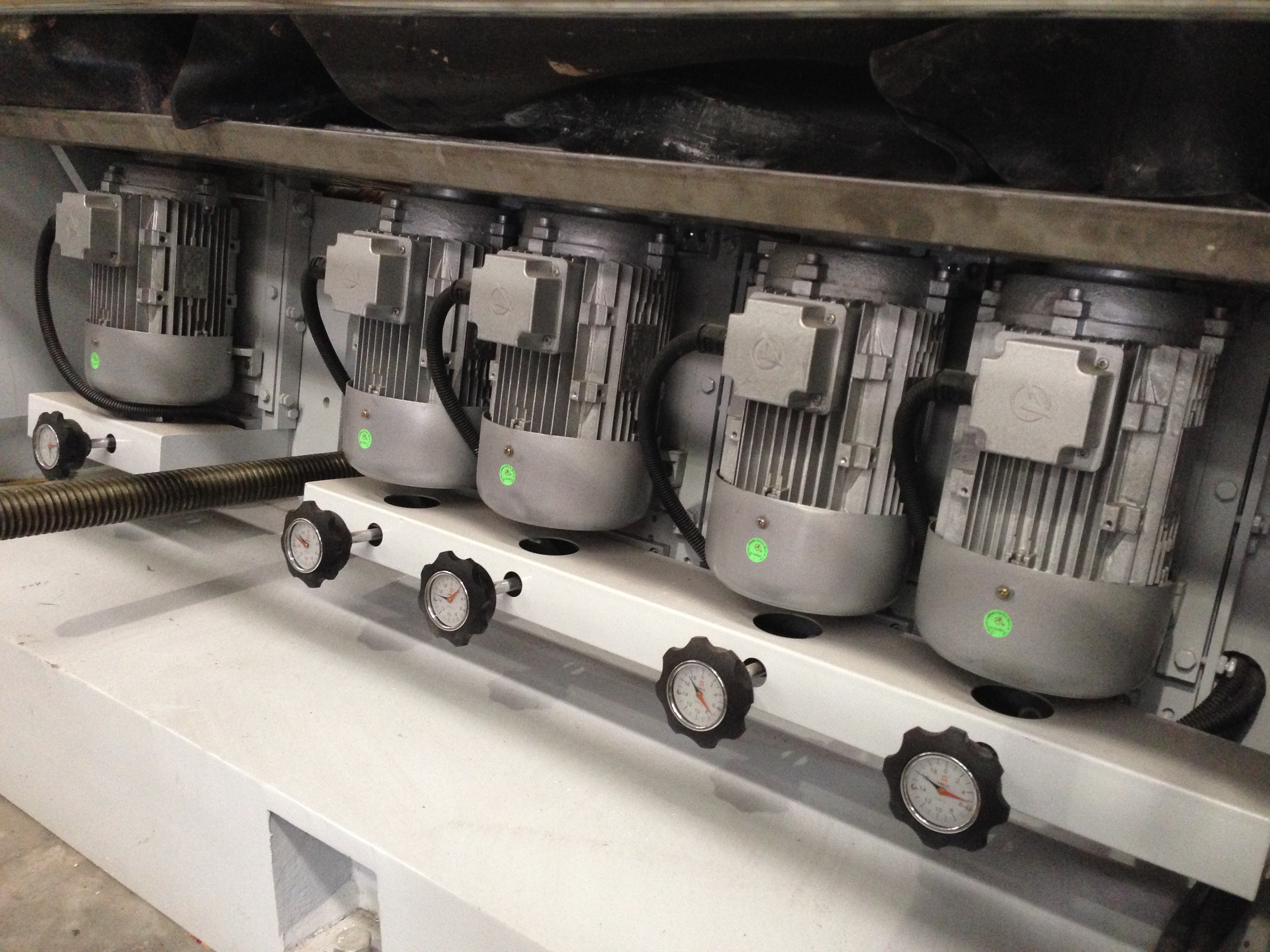 Glass Variable Mitering Machine