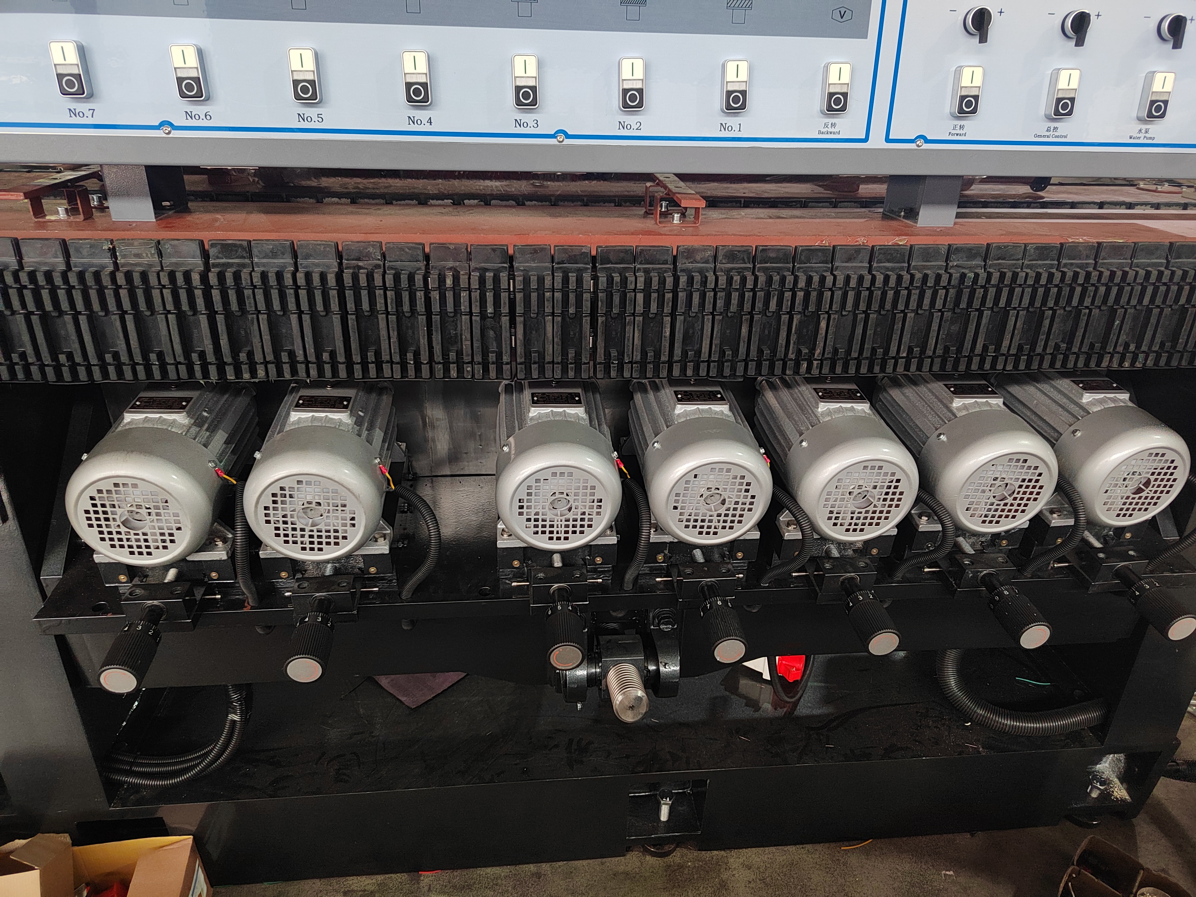 DXM251 Glass Beveling Machine（8 Spindles)