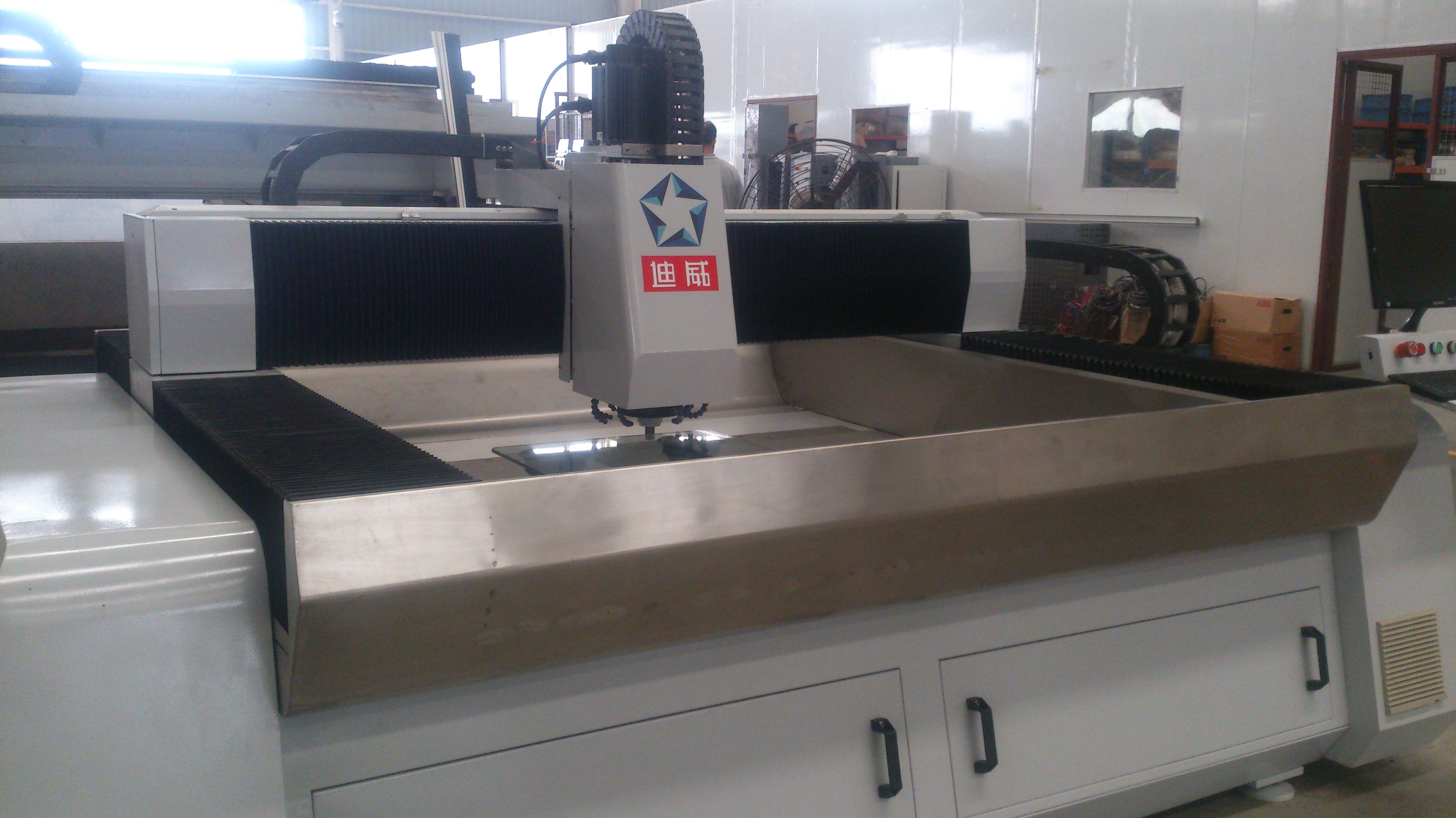 DZX1512 CNC Glass Working Center (1500X1200)