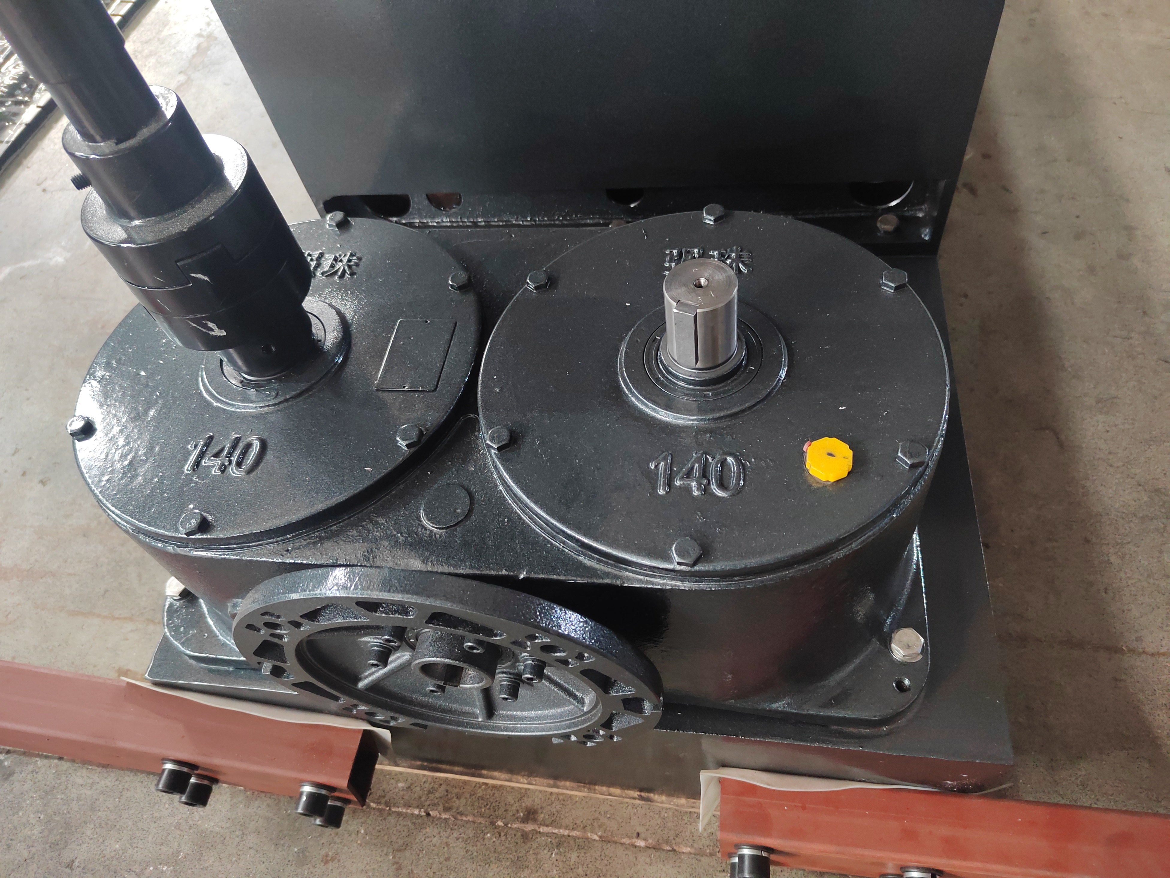 DXM471B Glass Bevelling Machine With Bearing Conveyor（12 Spindles)