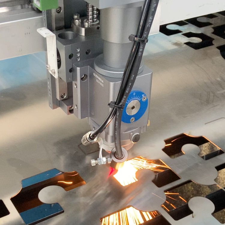 co2 laser cutting machine