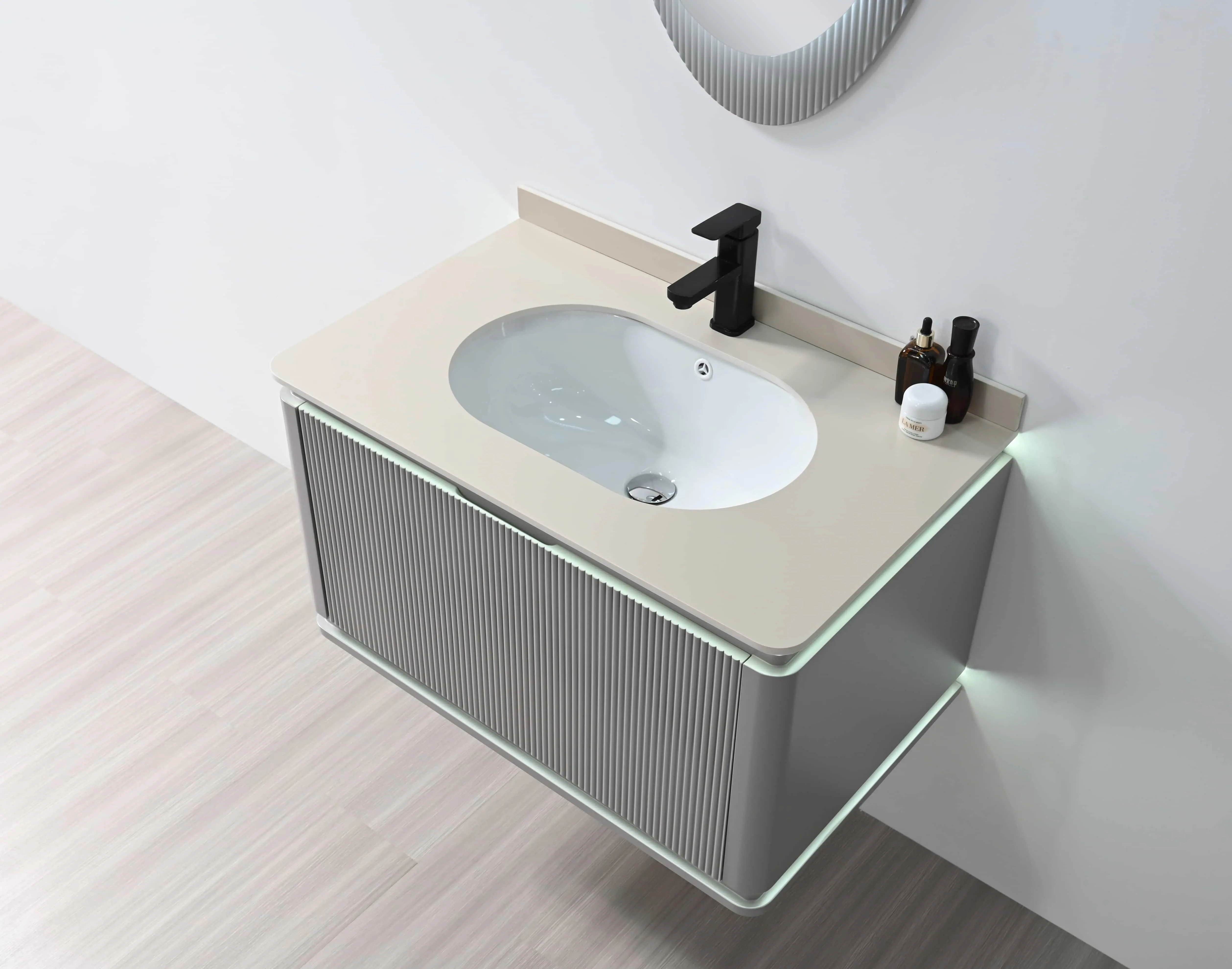 Stylish Bathroom Vanity Unit with LED Mirror and Soft-Close Drawer V6081