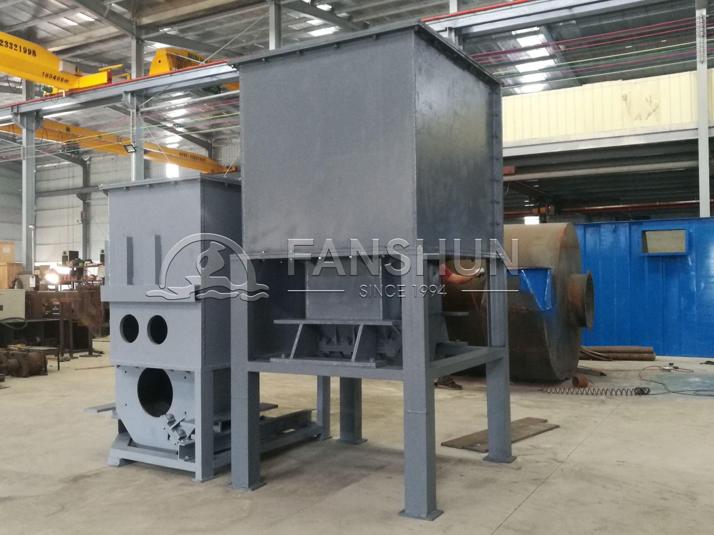 What is the service life of a Zinc melting furnace?