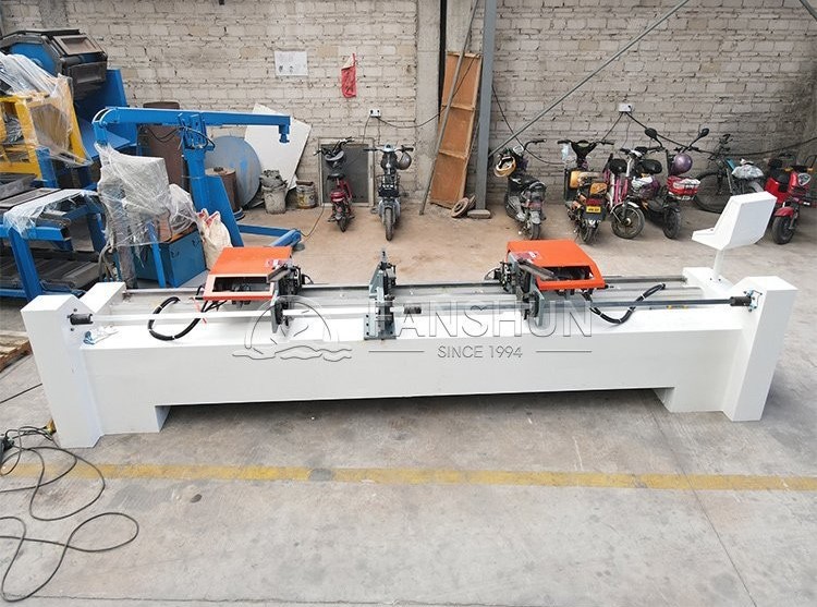 Automatic dual-head chamfering machine